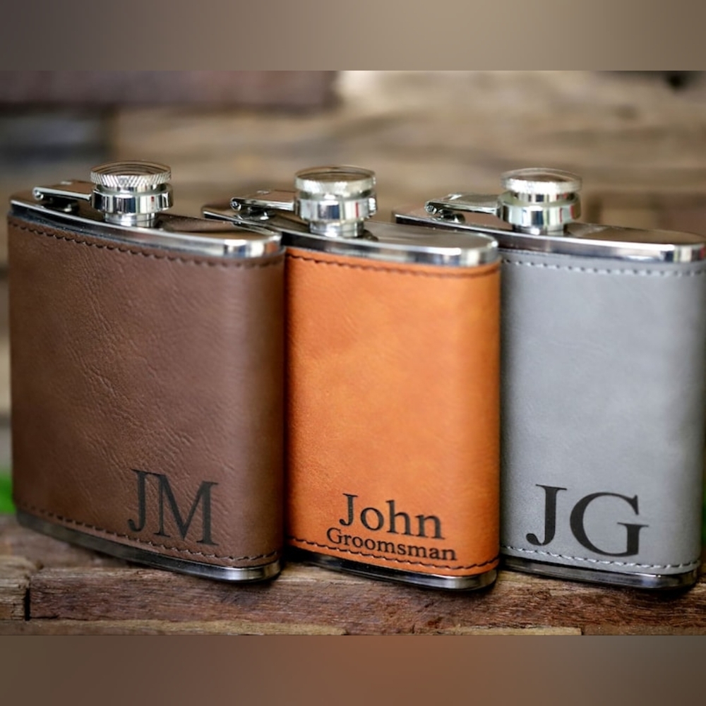 Personalized Flask - Picture 2 of 3